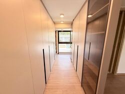 Shrewsbury Road (D11), Terrace #559696211